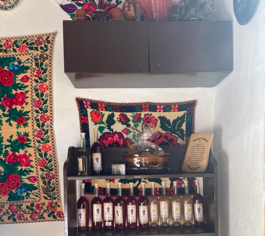 Obiecte de artă tradițională